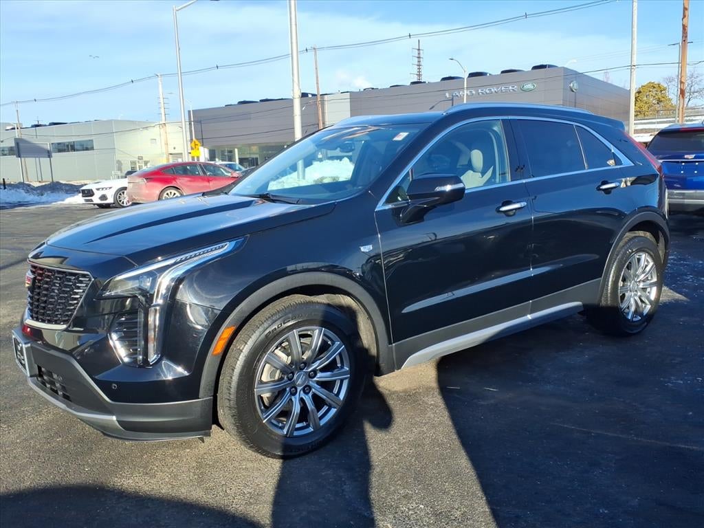 2023 Cadillac XT4 Premium Luxury