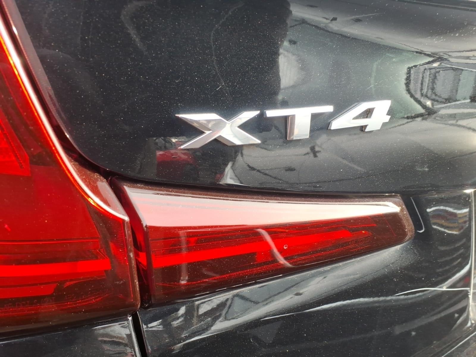 2023 Cadillac XT4 Premium Luxury