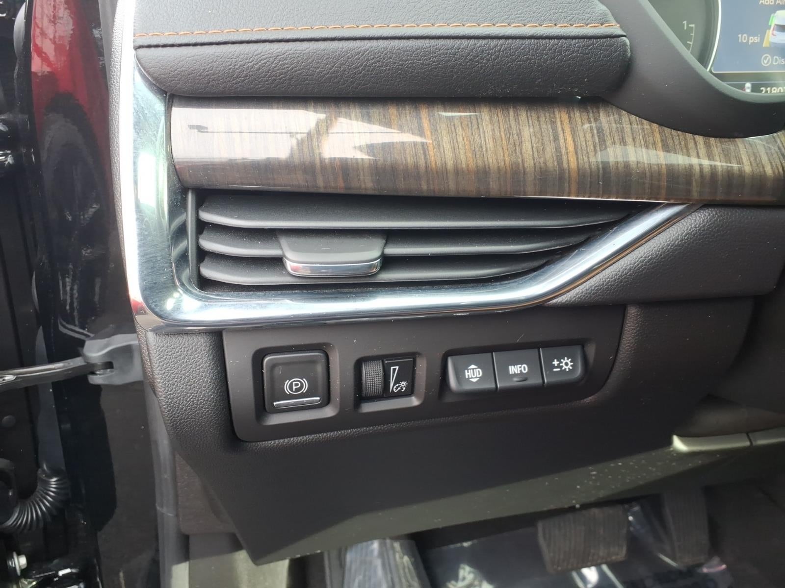 2023 Cadillac XT4 Premium Luxury