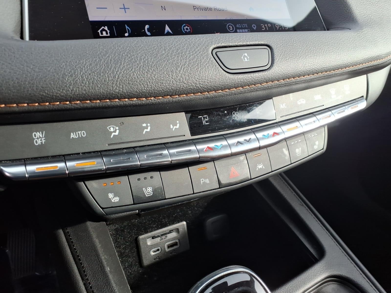 2023 Cadillac XT4 Premium Luxury