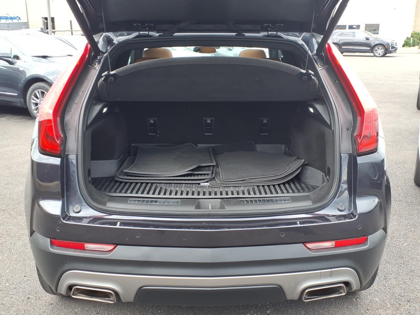 2023 Cadillac XT4 Premium Luxury