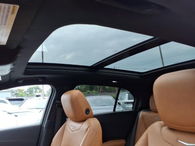 2023 Cadillac XT4 Premium Luxury
