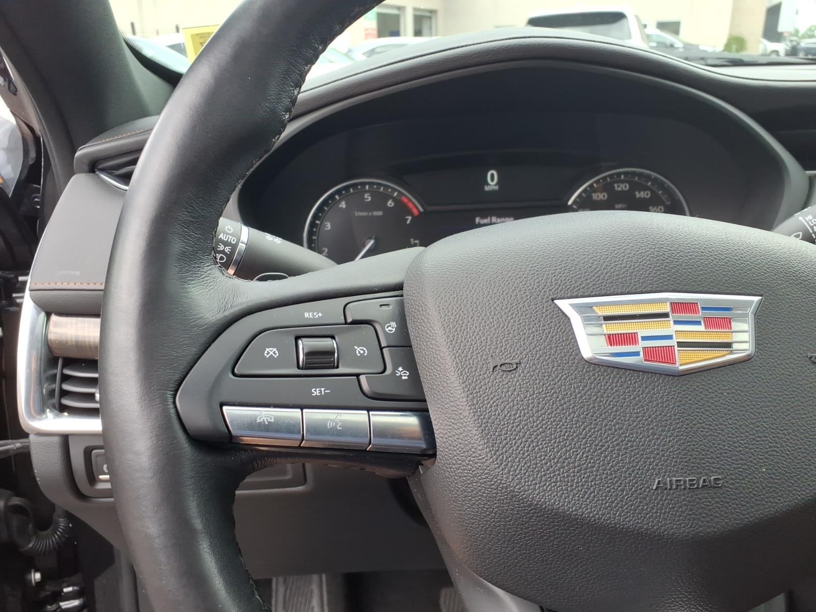 2023 Cadillac XT4 Premium Luxury