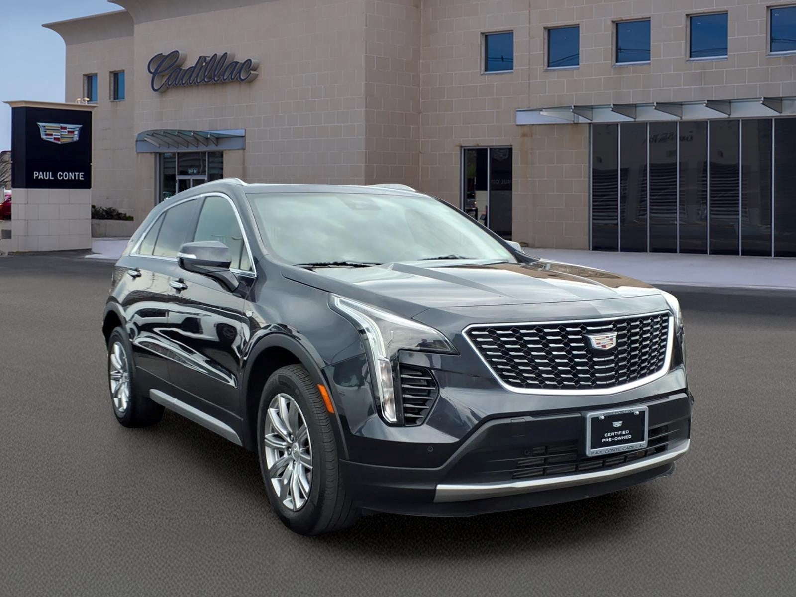 2023 Cadillac XT4 Premium Luxury