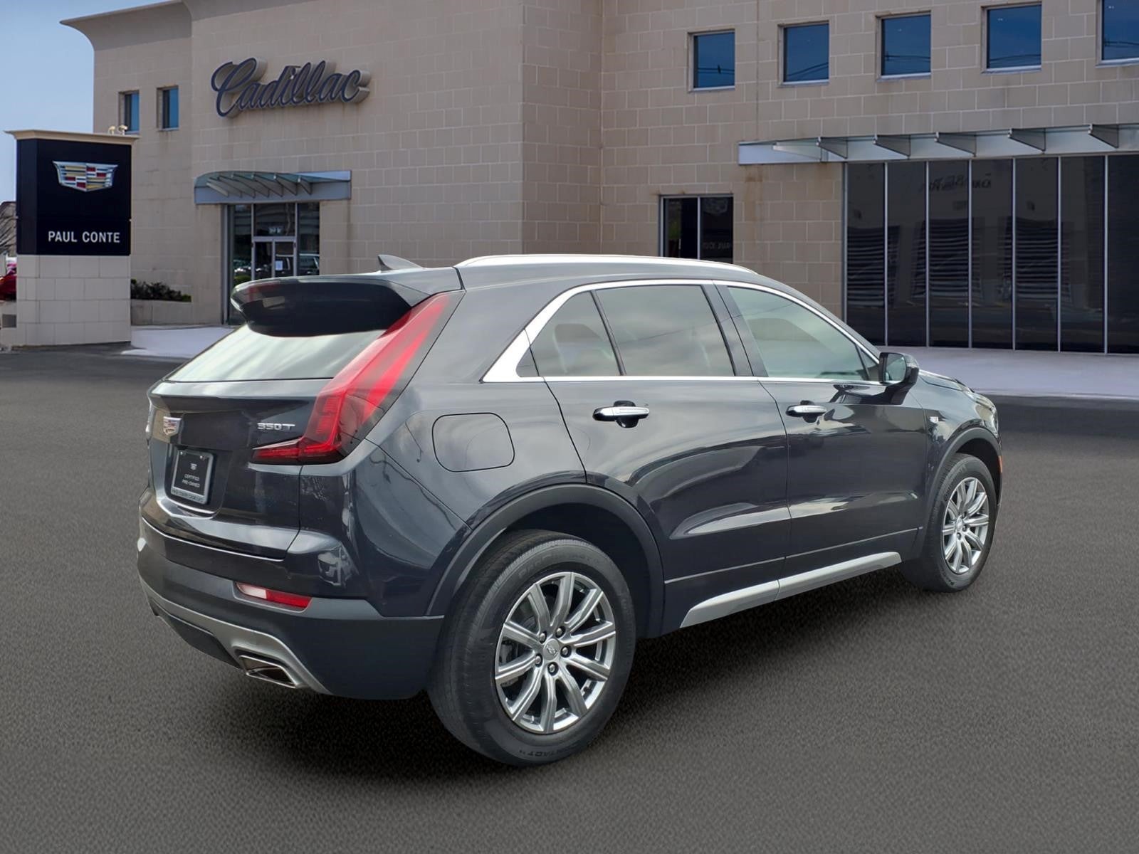 2023 Cadillac XT4 Premium Luxury