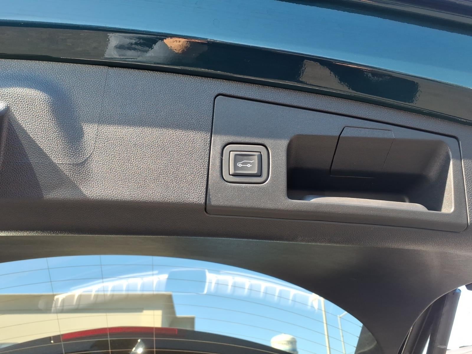 2025 Cadillac XT4 Sport