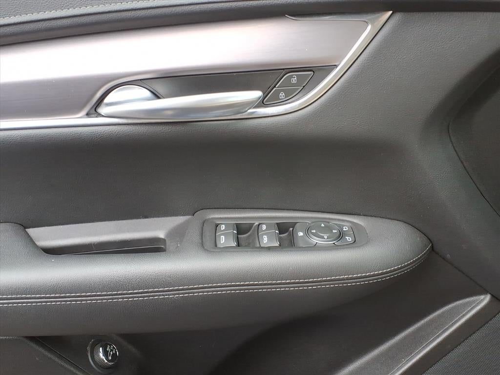 2023 Cadillac XT5 Luxury