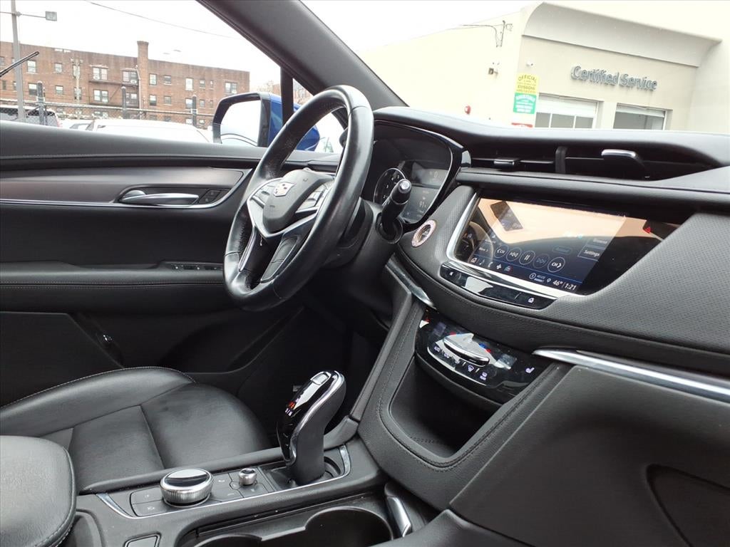 2023 Cadillac XT5 Luxury