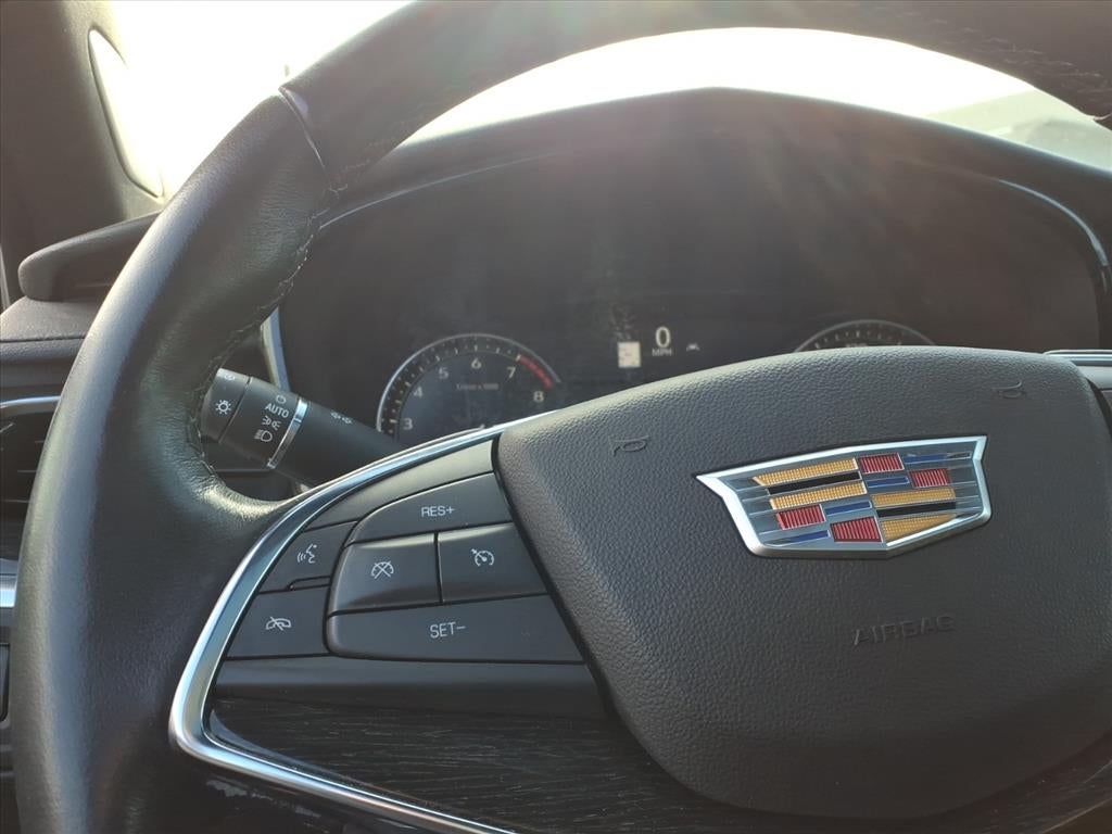 2023 Cadillac XT5 Premium Luxury