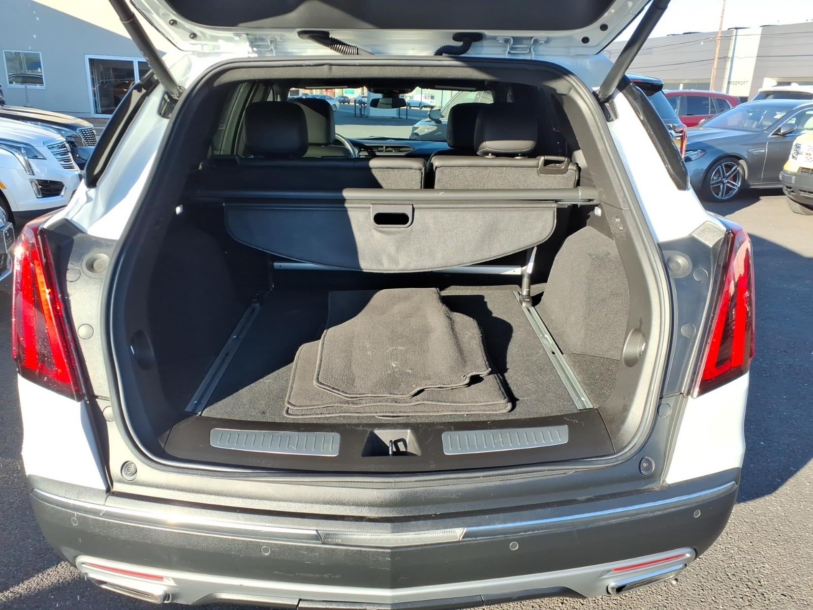 2022 Cadillac XT5 Premium Luxury