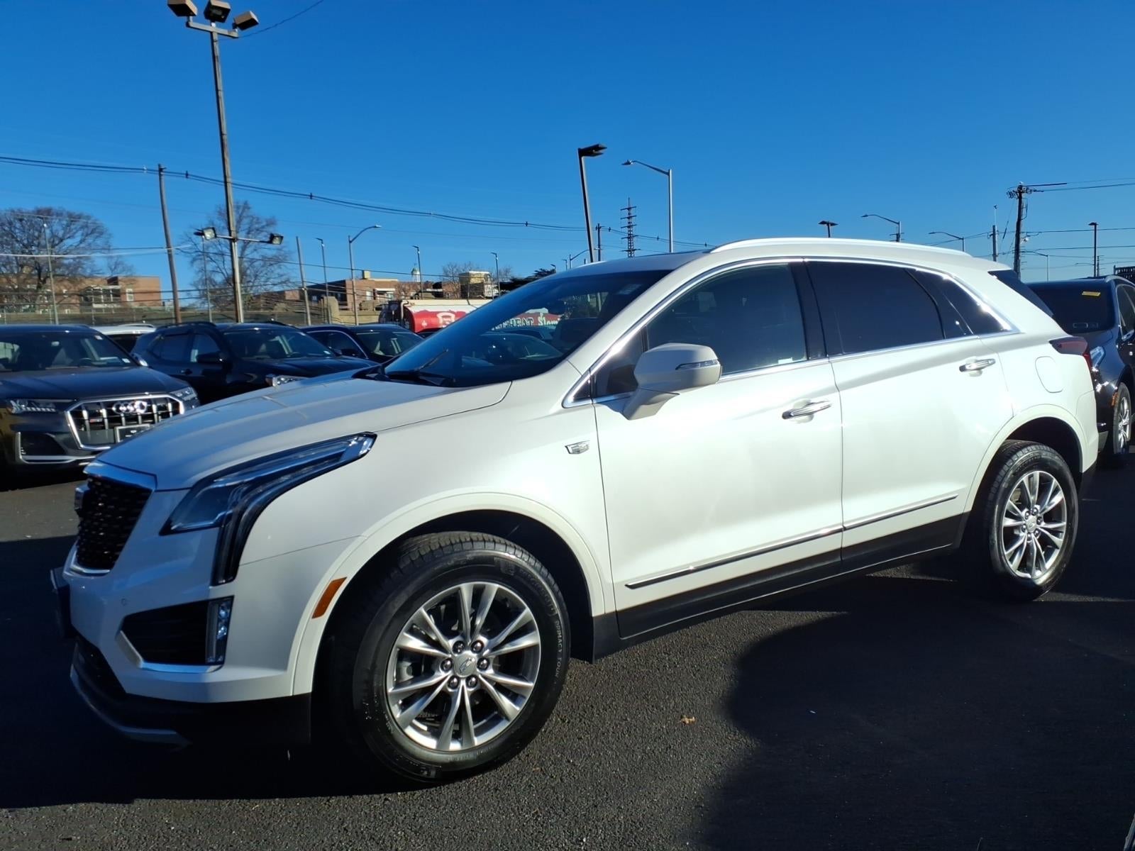 2022 Cadillac XT5 Premium Luxury