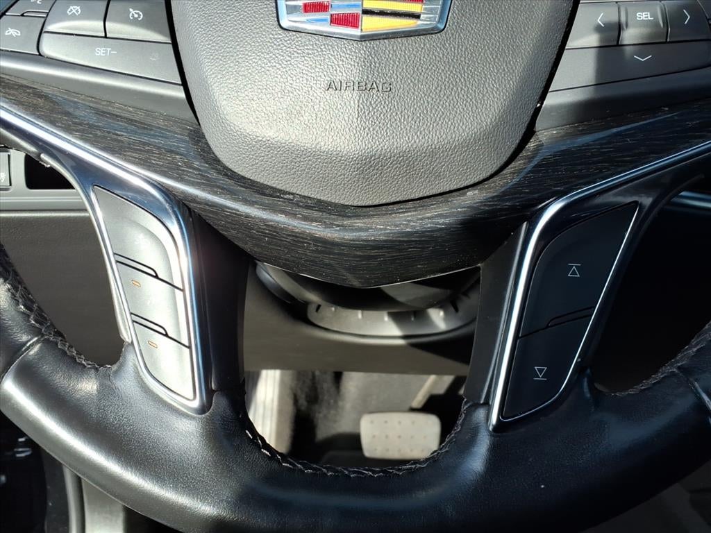 2022 Cadillac XT5 Premium Luxury