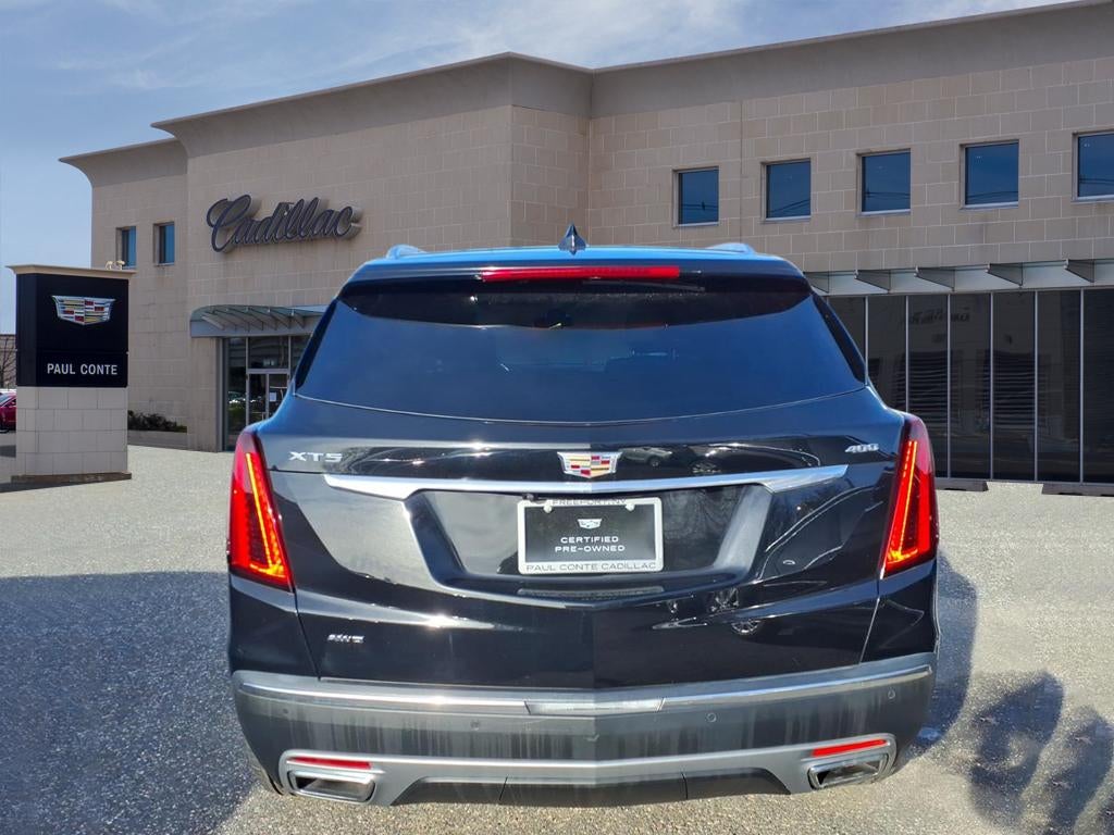 2022 Cadillac XT5 Premium Luxury