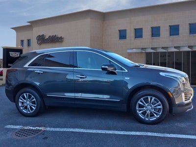 2022 Cadillac XT5 Premium Luxury