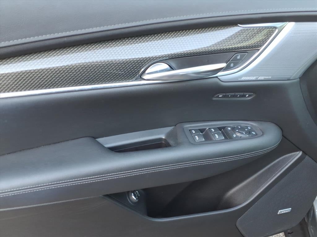 2022 Cadillac XT5 Sport