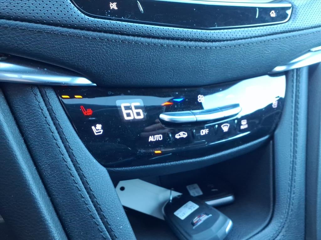 2022 Cadillac XT5 Sport