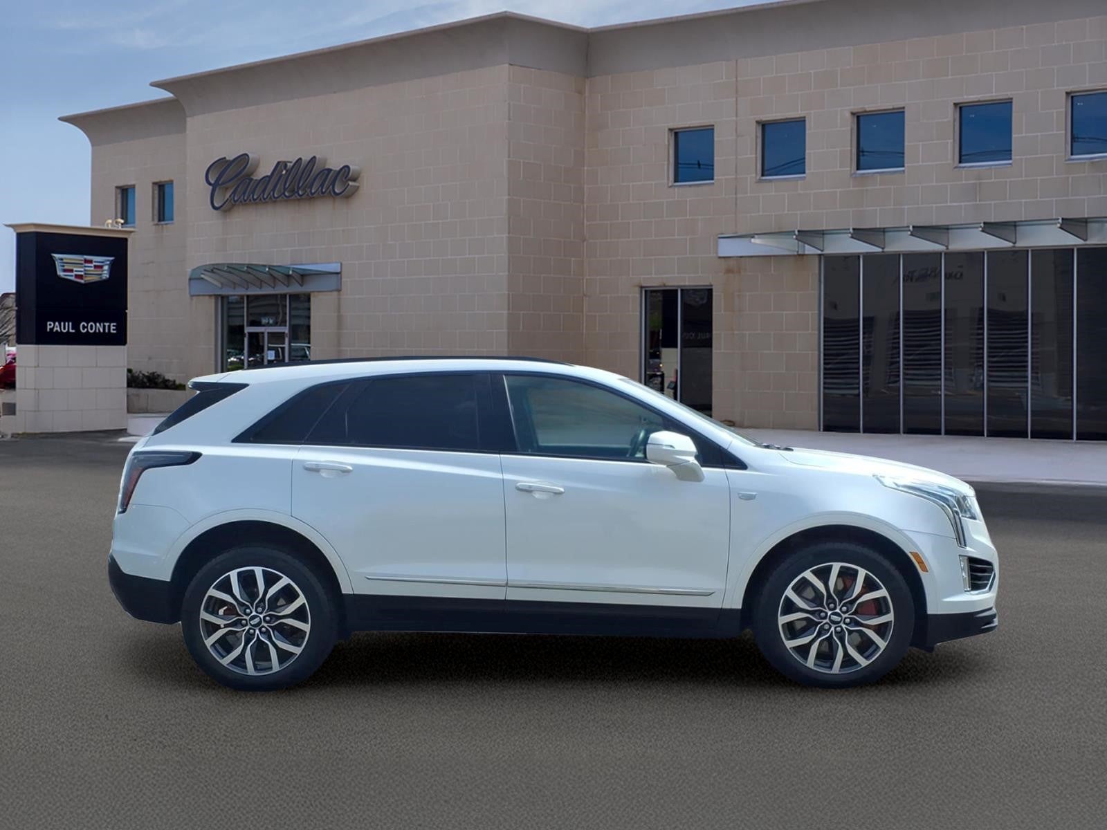2023 Cadillac XT5 Sport