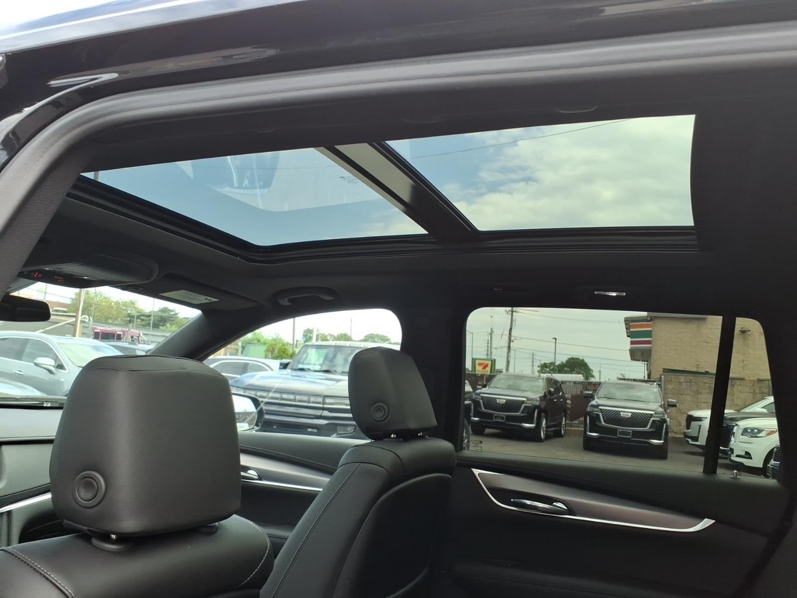 2024 Cadillac XT6 Luxury