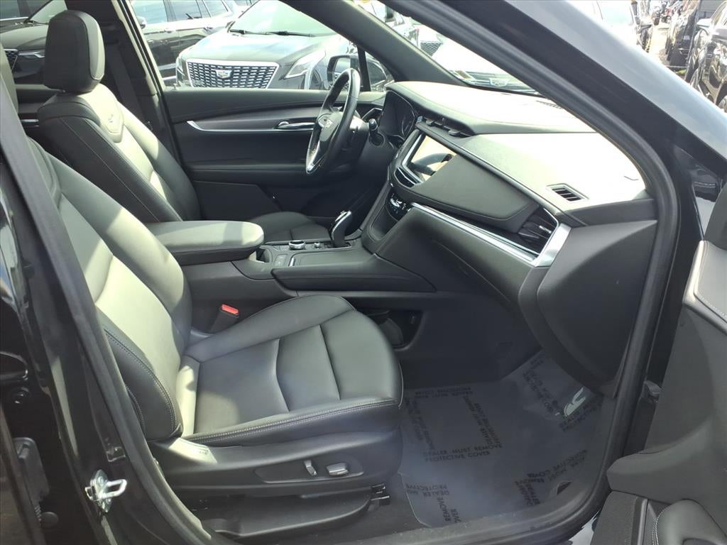 2022 Cadillac XT6 Luxury