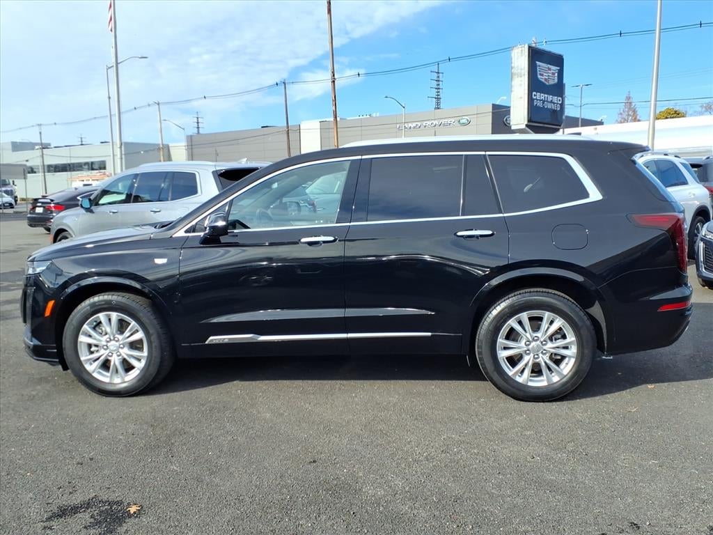 2022 Cadillac XT6 Luxury