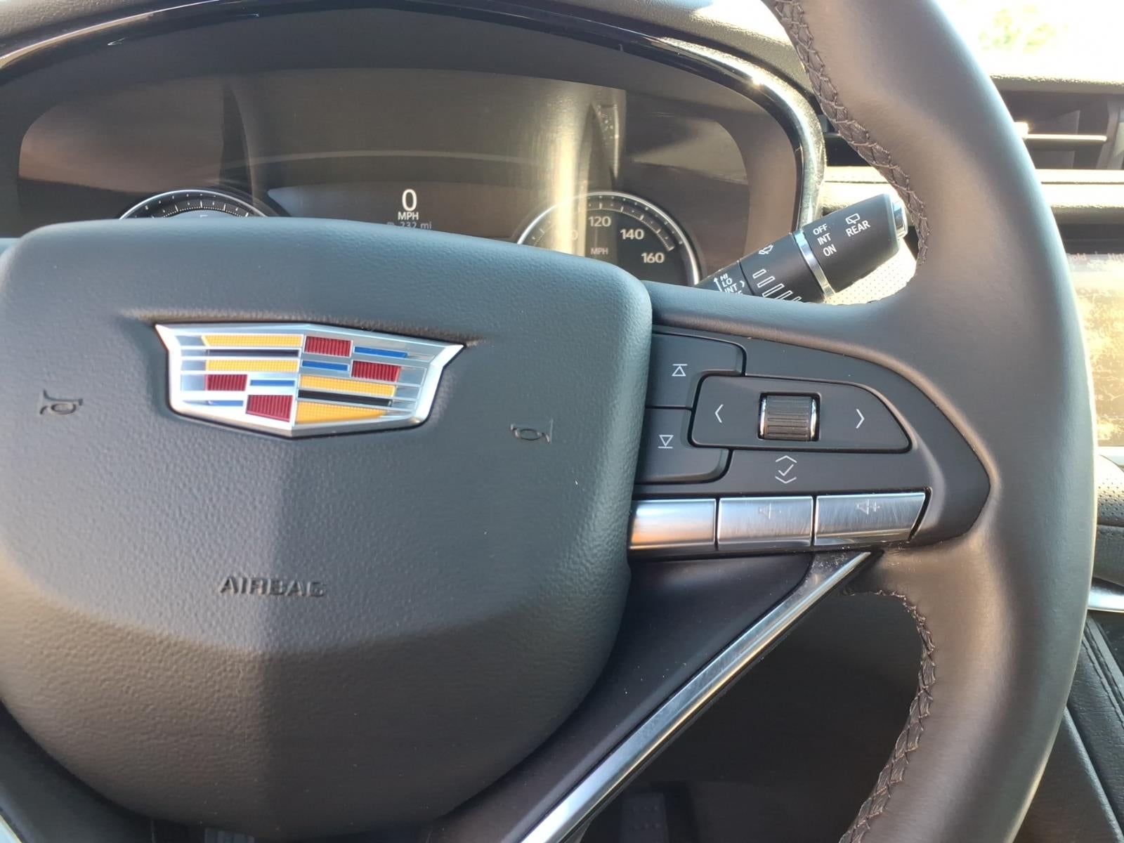 2024 Cadillac XT6 Luxury