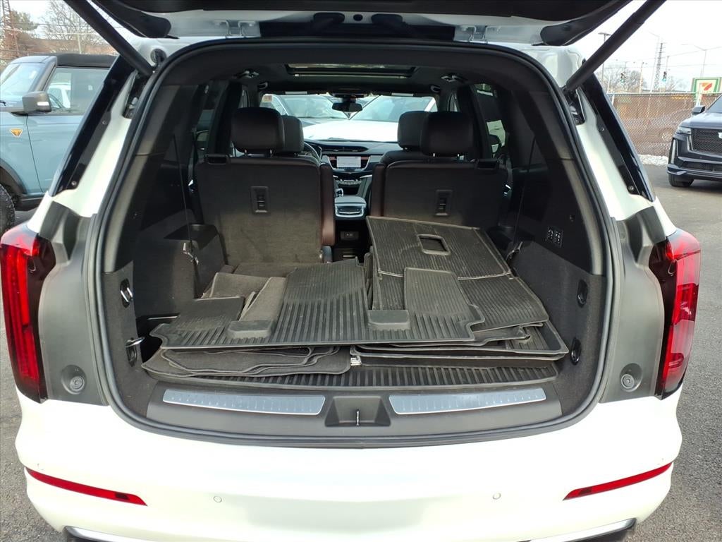 2023 Cadillac XT6 Premium Luxury