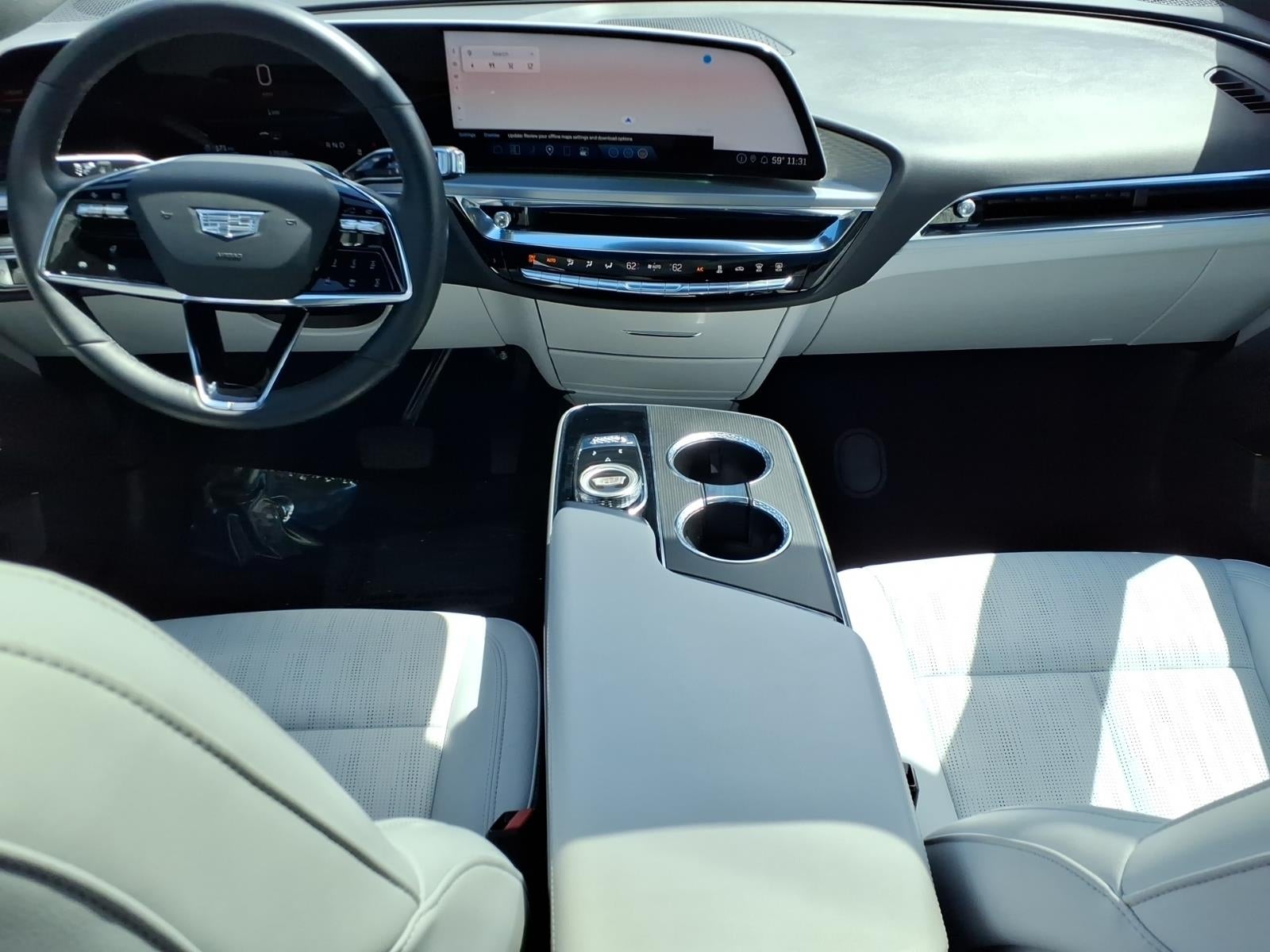 2024 Cadillac LYRIQ Luxury 1