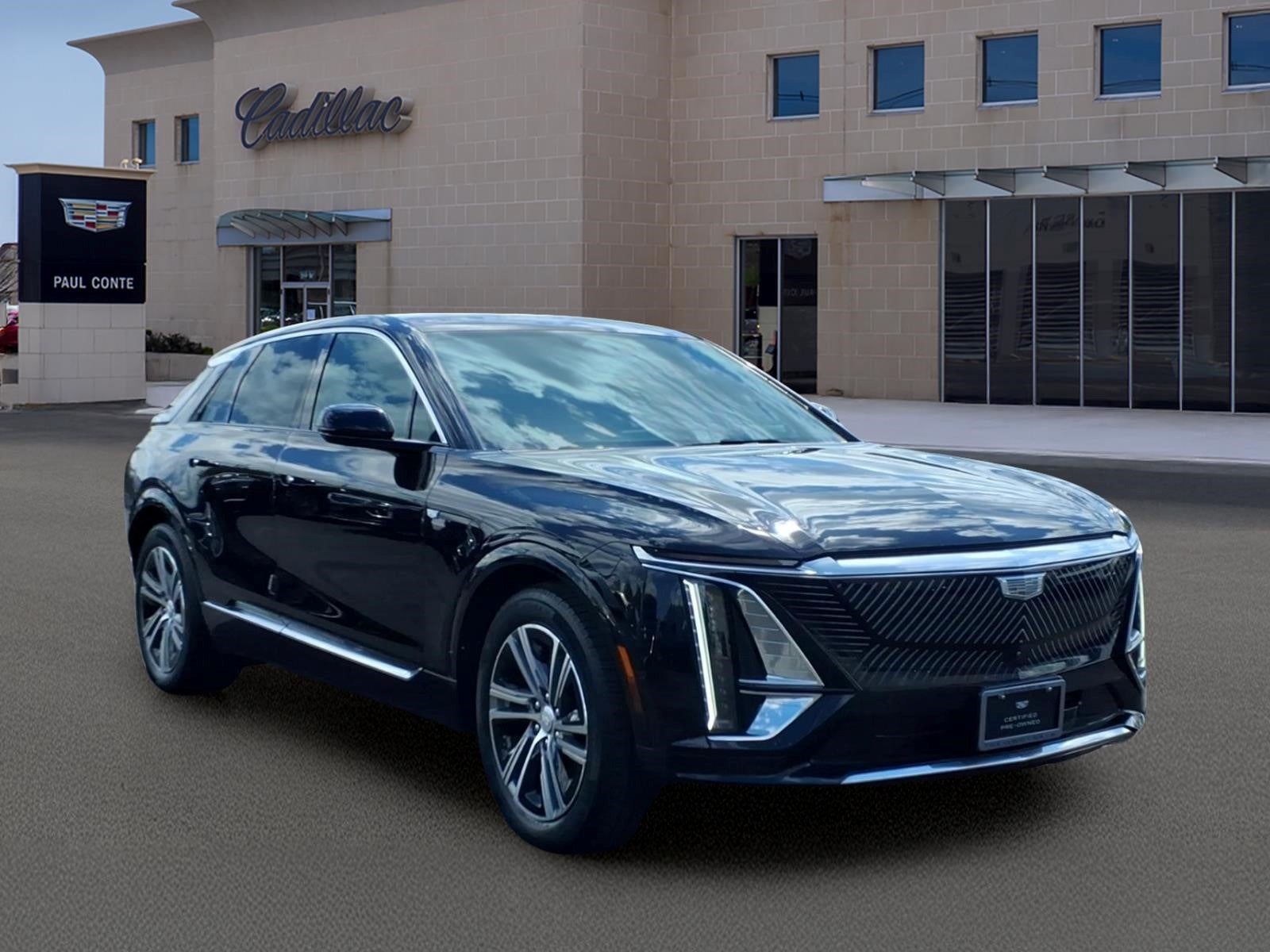 2024 Cadillac LYRIQ Luxury 1