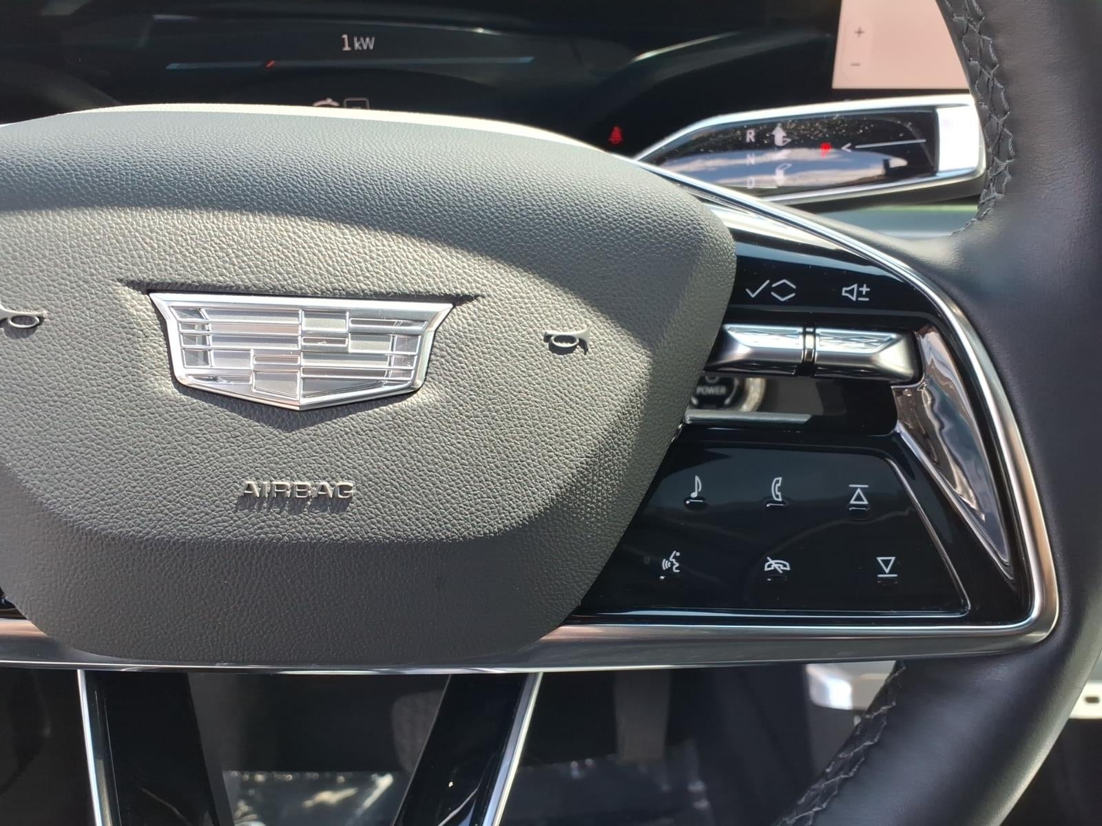 2024 Cadillac LYRIQ Luxury 1