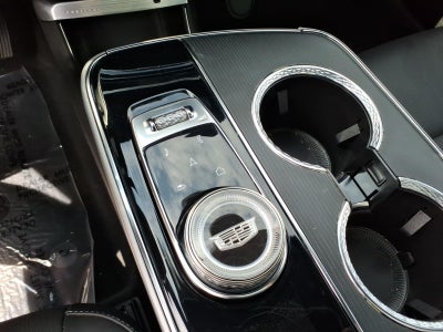 2024 Cadillac LYRIQ Luxury 1