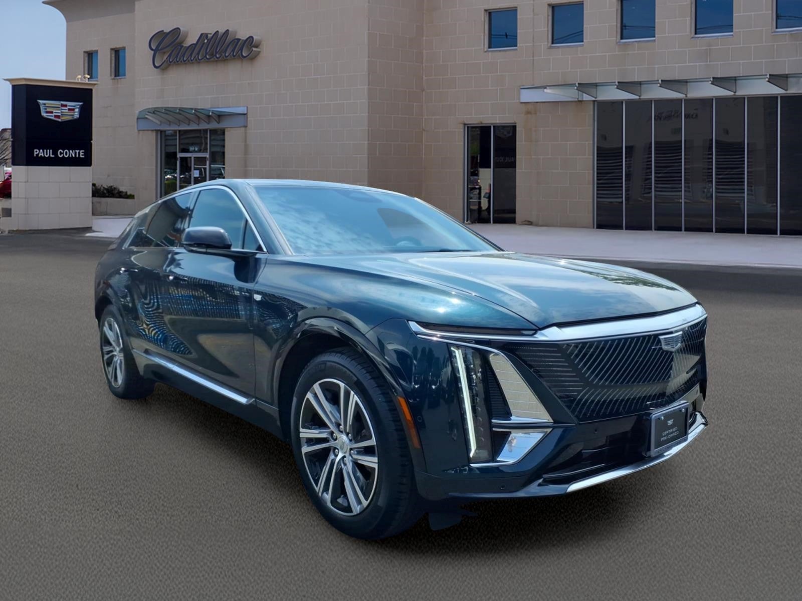 2024 Cadillac LYRIQ Luxury 1