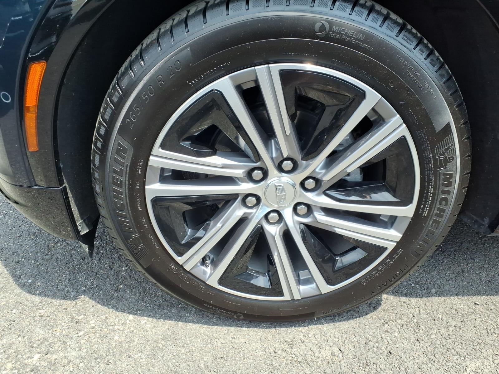 2024 Cadillac LYRIQ Luxury 1
