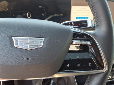 2024 Cadillac LYRIQ Luxury 2