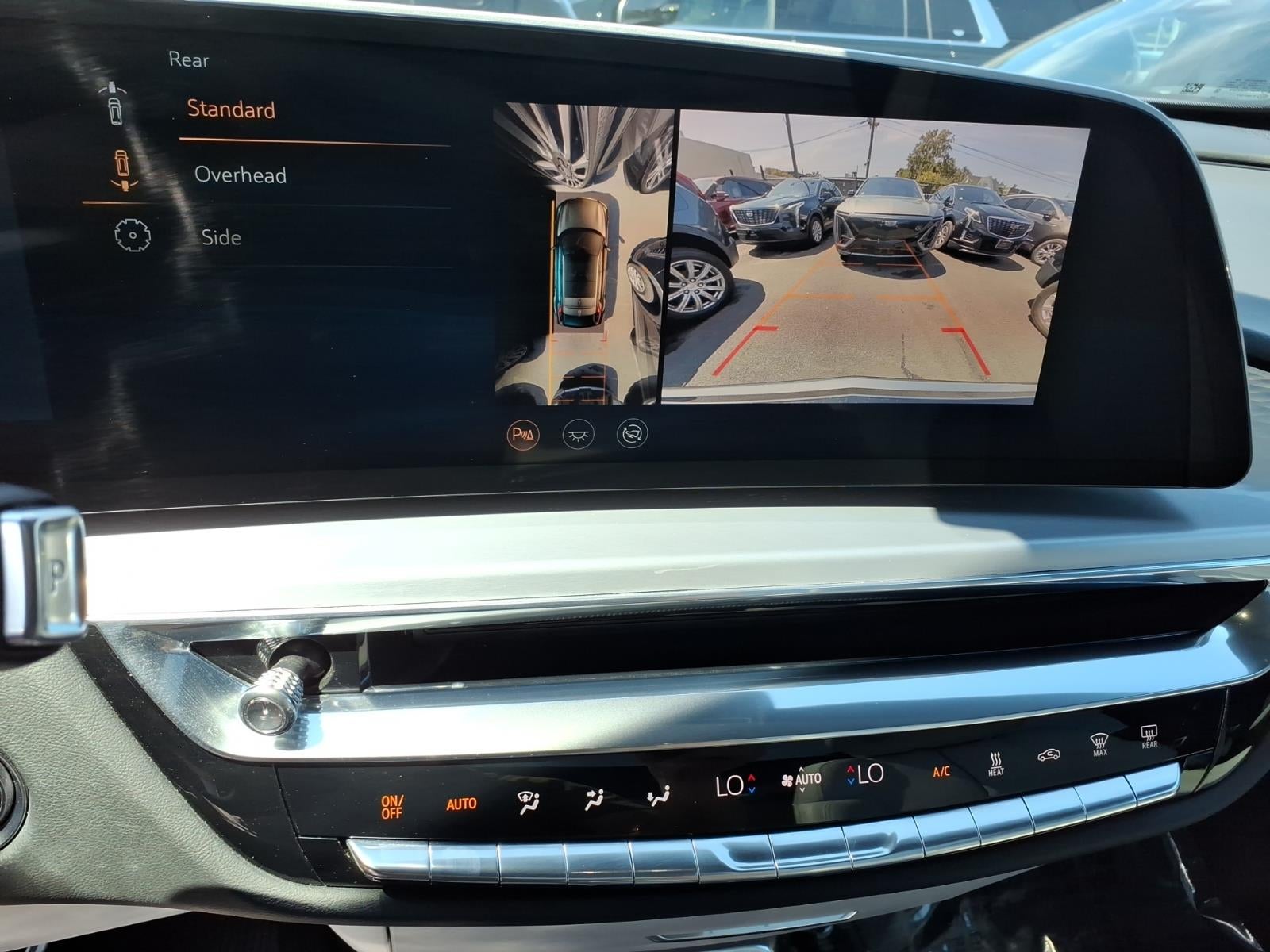 2024 Cadillac LYRIQ Luxury 2