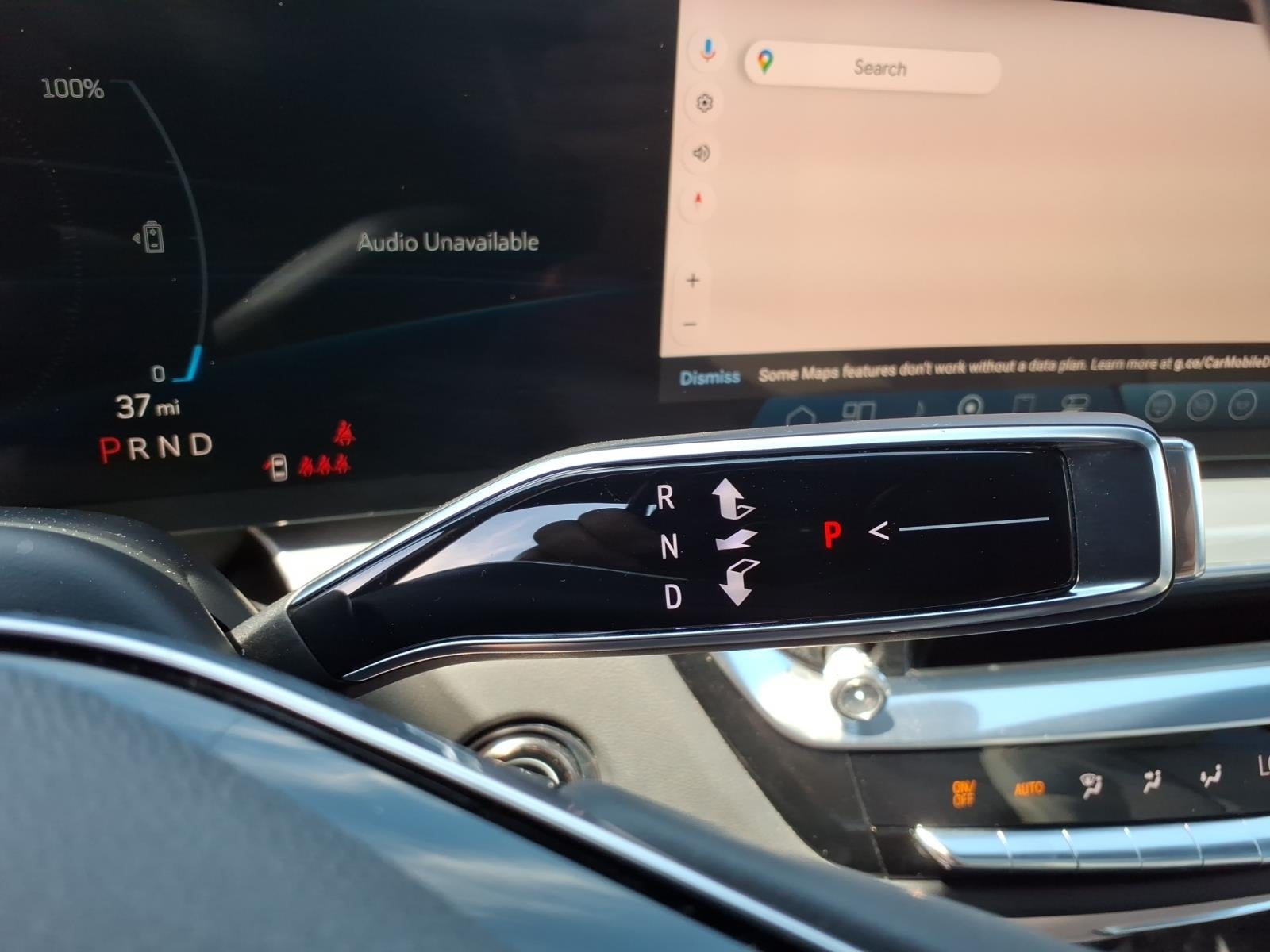 2024 Cadillac LYRIQ Luxury 2