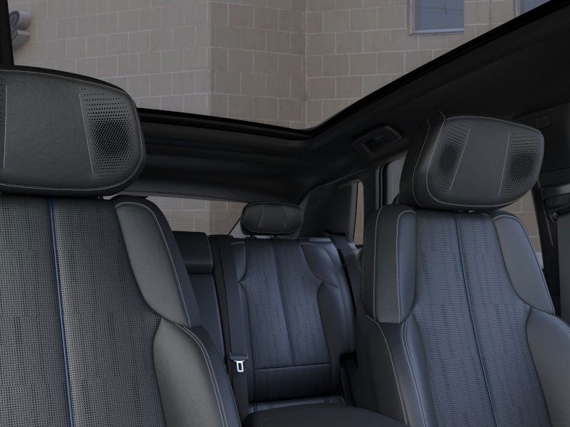 2026 Cadillac LYRIQ Premium Luxury