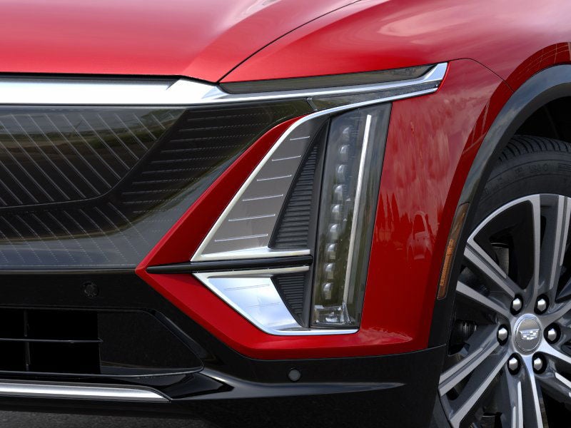 2025 Cadillac LYRIQ Luxury 2