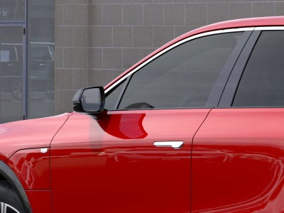 2025 Cadillac LYRIQ Luxury 2