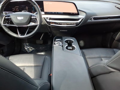 2024 Cadillac LYRIQ Luxury 2