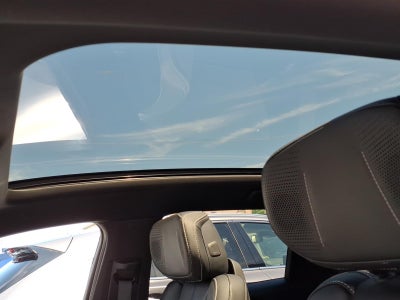 2024 Cadillac LYRIQ Luxury 2