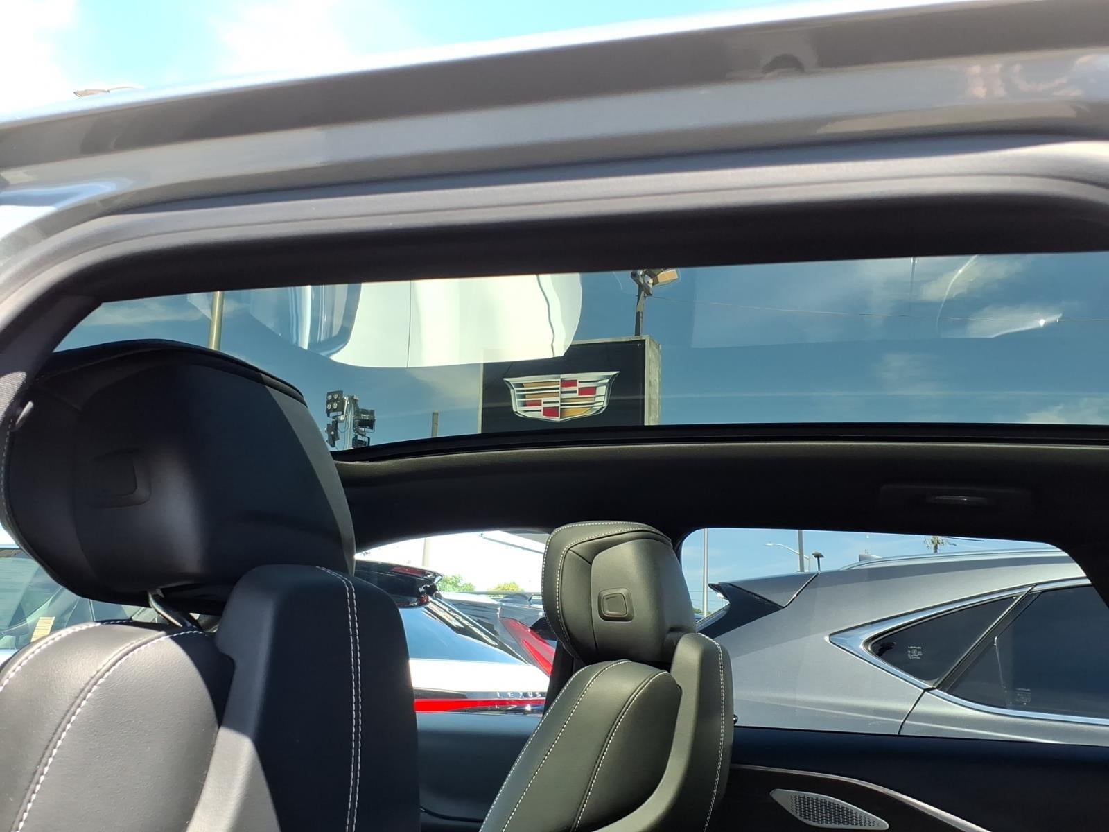 2024 Cadillac LYRIQ Luxury 2