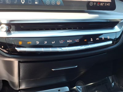 2024 Cadillac LYRIQ Luxury 2