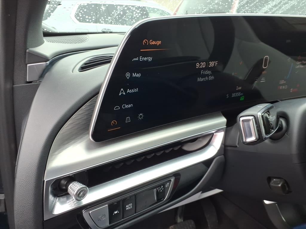 2024 Cadillac LYRIQ Sport 1