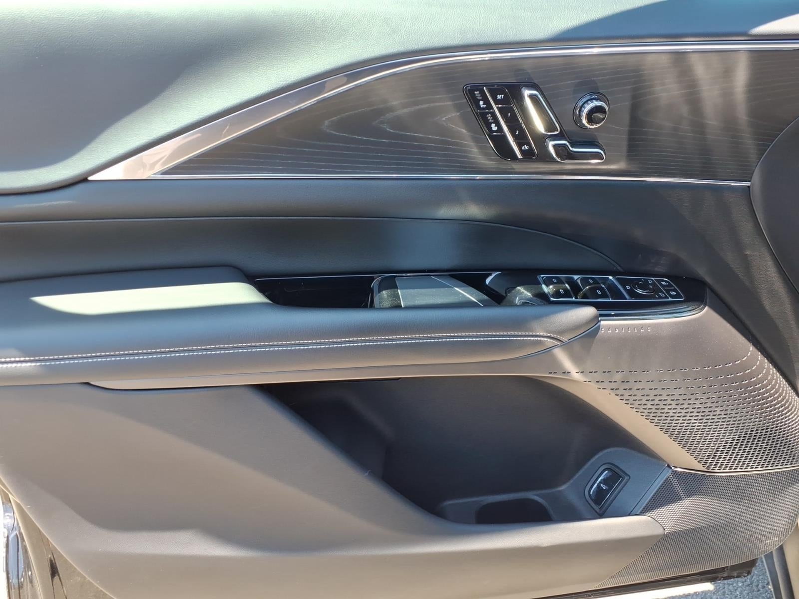 2024 Cadillac LYRIQ Sport 1