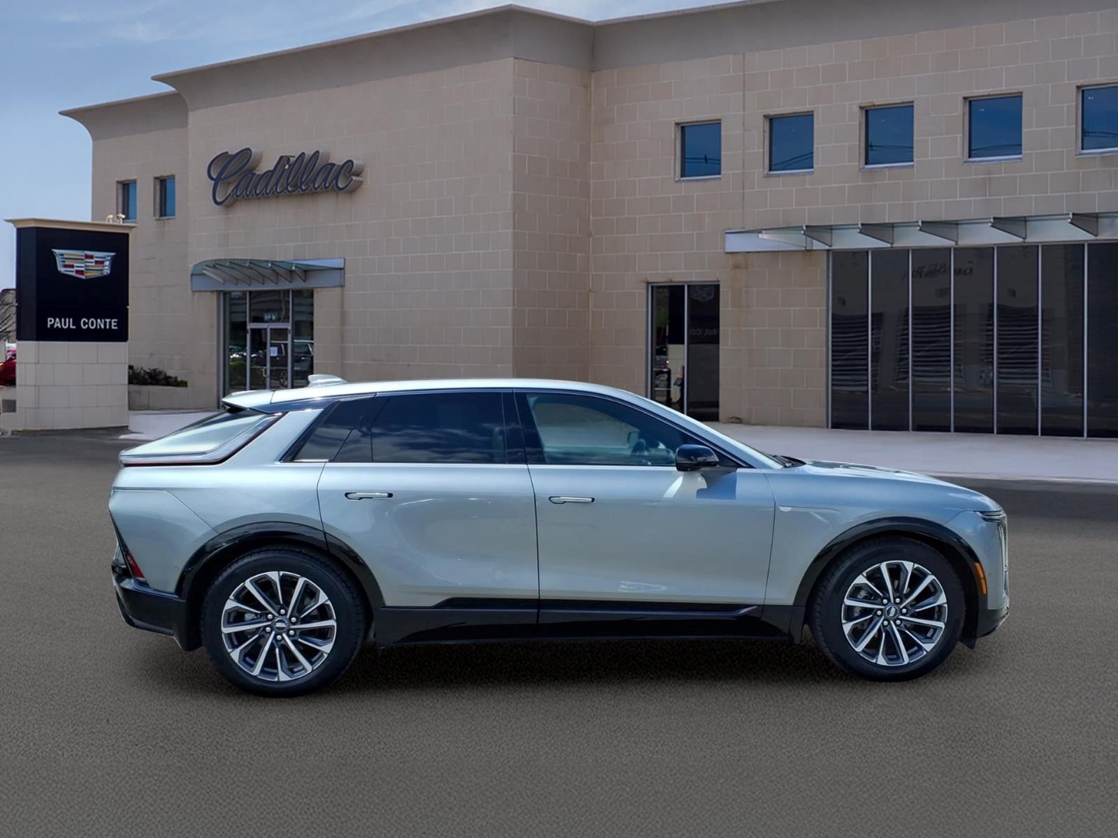 2024 Cadillac LYRIQ Sport 1