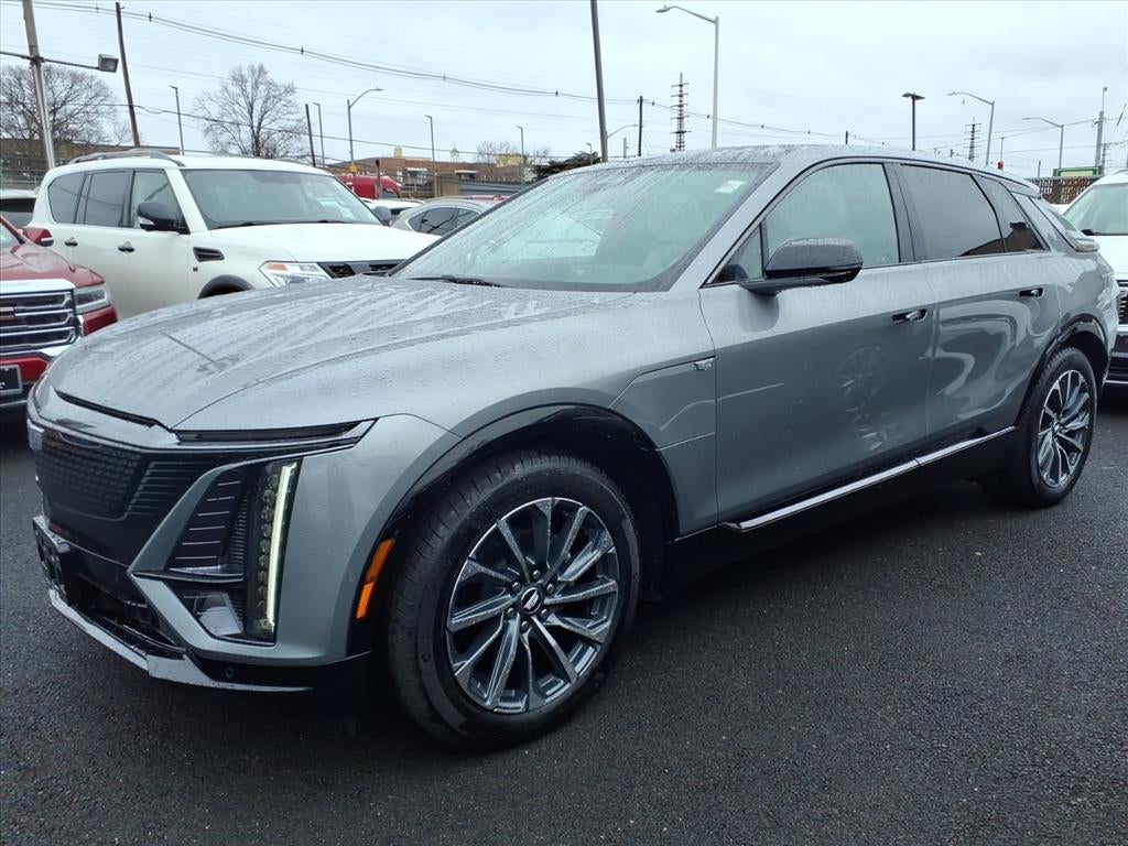 2024 Cadillac LYRIQ Sport 1