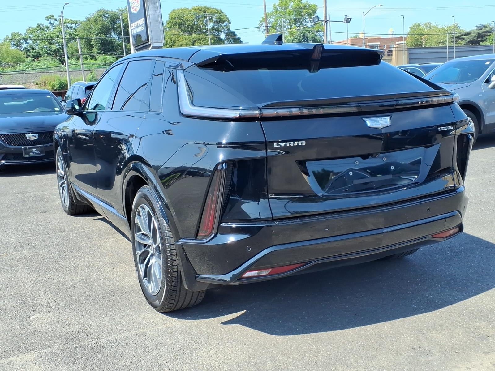 2024 Cadillac LYRIQ Sport 2