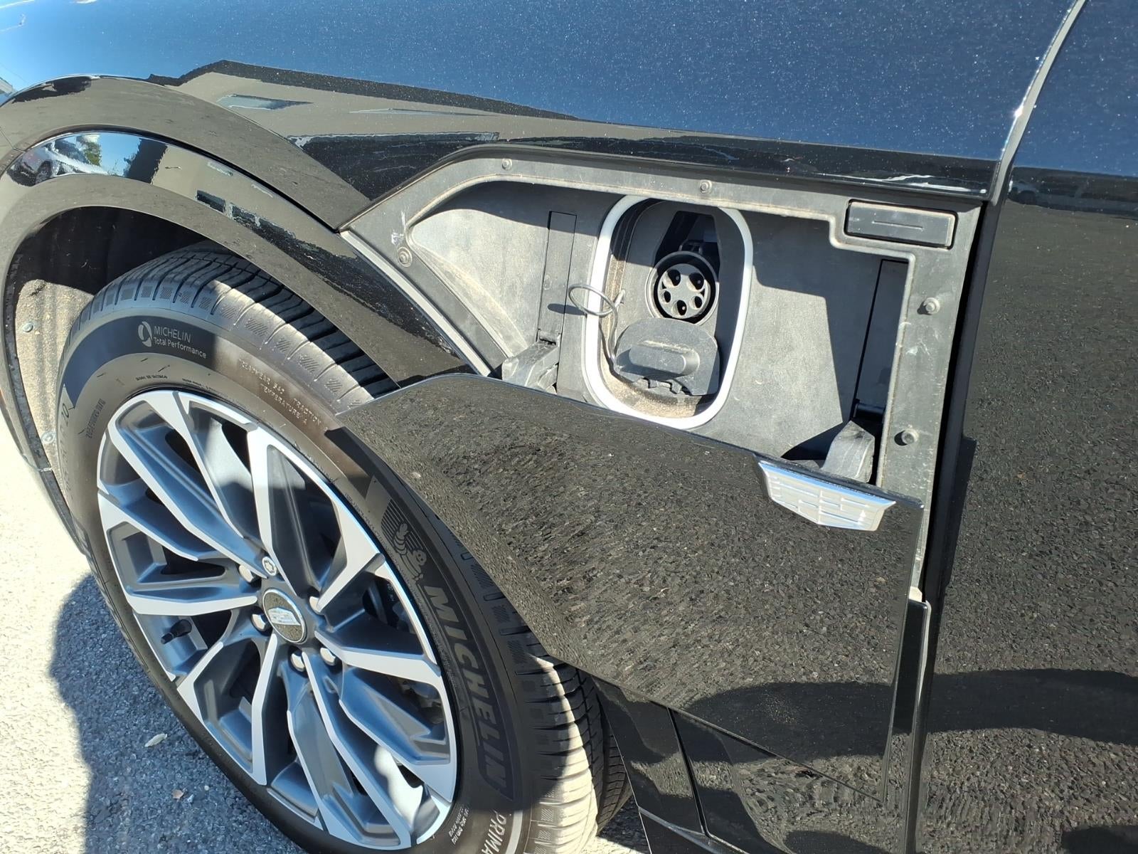 2024 Cadillac LYRIQ Sport 3