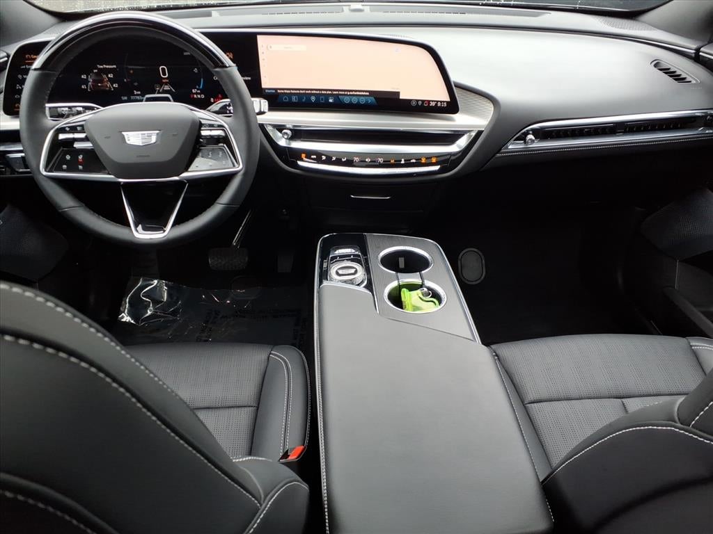 2024 Cadillac LYRIQ Sport 3