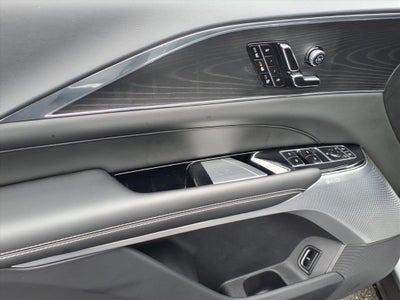 2024 Cadillac LYRIQ Sport 3